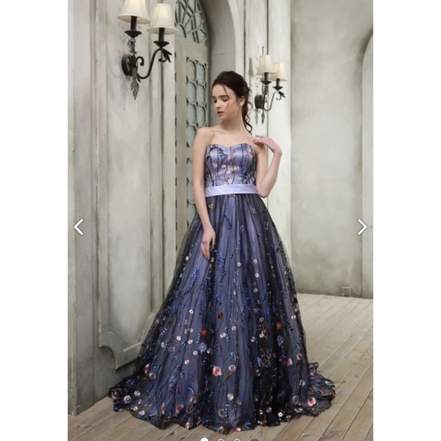 カラードレス ウェディングドレス ネイビー パープル 刺繍 パニエ付き 送料込み レディースのフォーマル/ドレス(ウェディングドレス)の商品写真