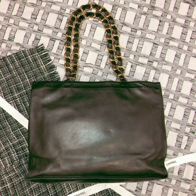 CHANEL - CHANEL デカココマーク チェーン ビックトートバッグ CHANEL - CHANEL デカココマーク チェーン ビックトートバッグ
