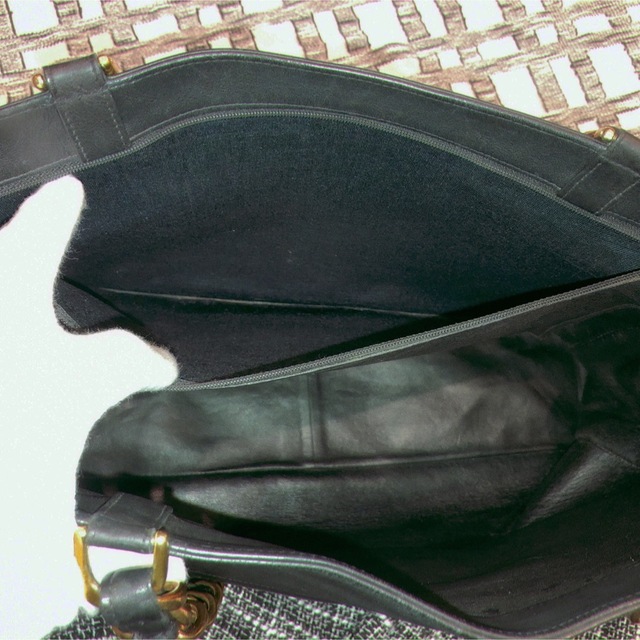 CHANEL - CHANEL デカココマーク チェーン ビックトートバッグ CHANEL - CHANEL デカココマーク チェーン ビックトートバッグ