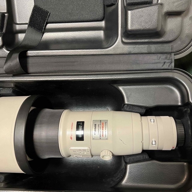 Canon(キヤノン)のトレイユ様　Canon EF 800mm f5.6 L IS 中古 スマホ/家電/カメラのカメラ(レンズ(単焦点))の商品写真