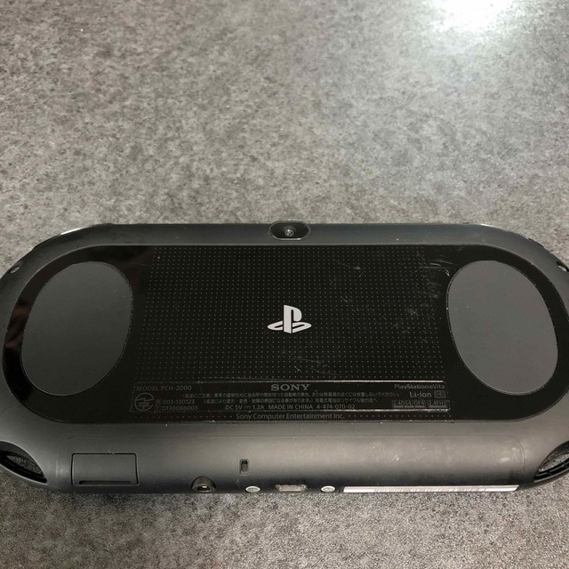 PlayStation Vita PCH-2000 ソフト2本セット