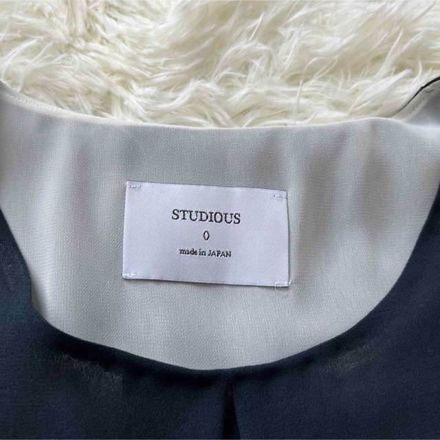 STUDIOUS(ステュディオス)のSTUDIOUS ステュディオス トップス　オフィスカジュアルゆったり レディースのトップス(カットソー(半袖/袖なし))の商品写真