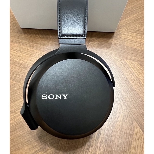 SONY(ソニー)のSONY  ステレオヘッドホン MDR-Z7M2 未使用ヘッドフォンケース付き スマホ/家電/カメラのオーディオ機器(ヘッドフォン/イヤフォン)の商品写真