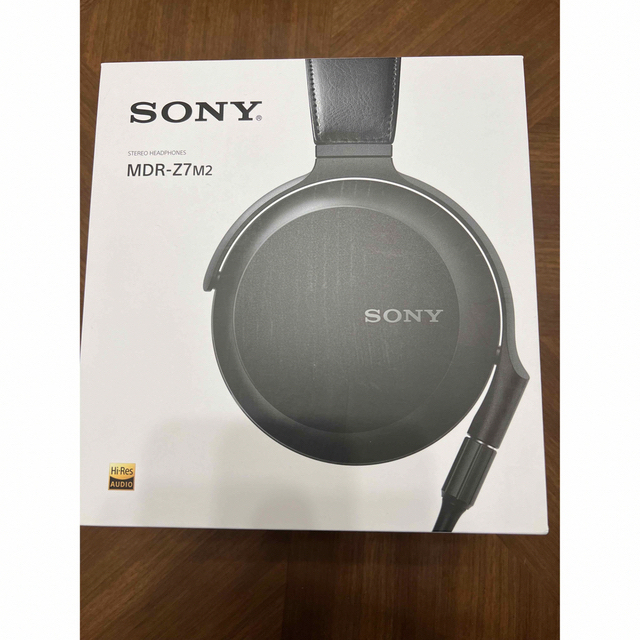 SONY(ソニー)のSONY  ステレオヘッドホン MDR-Z7M2 未使用ヘッドフォンケース付き スマホ/家電/カメラのオーディオ機器(ヘッドフォン/イヤフォン)の商品写真