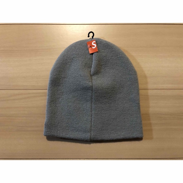 Supreme(シュプリーム)のシュプリーム　New Era S Logo Beanie　グレー メンズの帽子(ニット帽/ビーニー)の商品写真