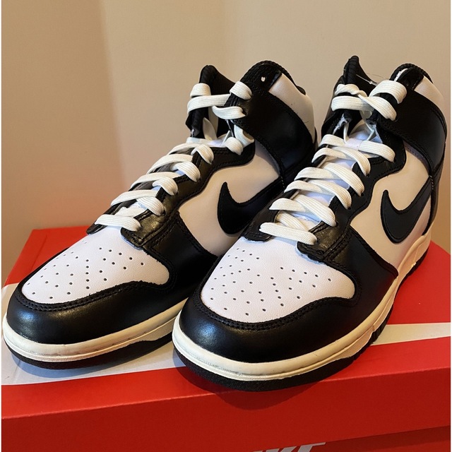 Nike WMNS Dunk High Vintage Black 25cm レディースの靴/シューズ(スニーカー)の商品写真