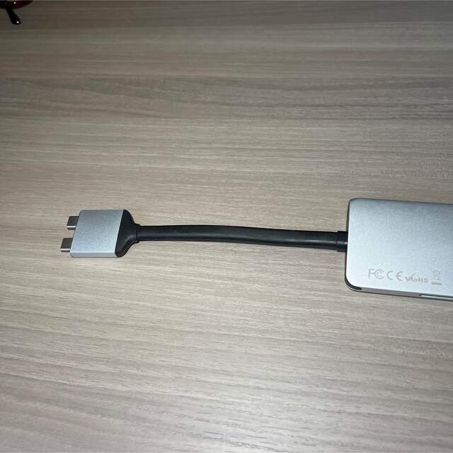 Satechi USB-C デュアル マルチメディア ハブ 3