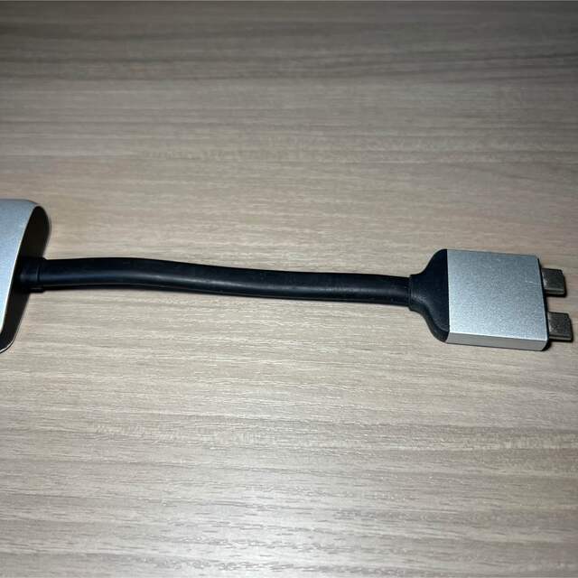 Satechi USB-C デュアル マルチメディア ハブ 2