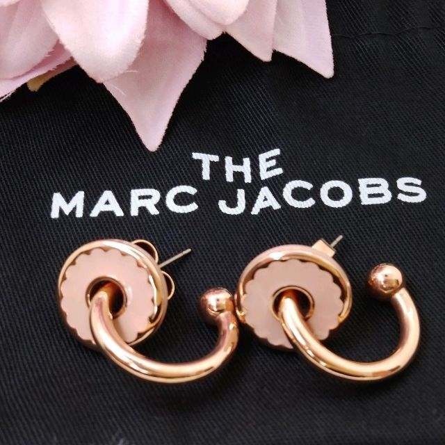 MARC JACOBS(マークジェイコブス)の美品【マークジェイコブス】 ザ メダリオン フープ ピアス リバーシブル レディースのアクセサリー(ピアス)の商品写真