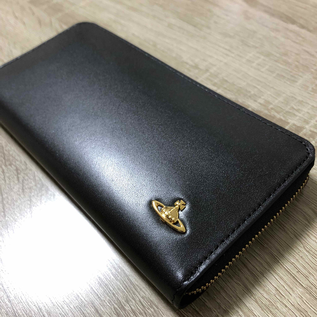 ★未使用★ヴィヴィアンウエストウッド 長財布 ブラック 箱付き