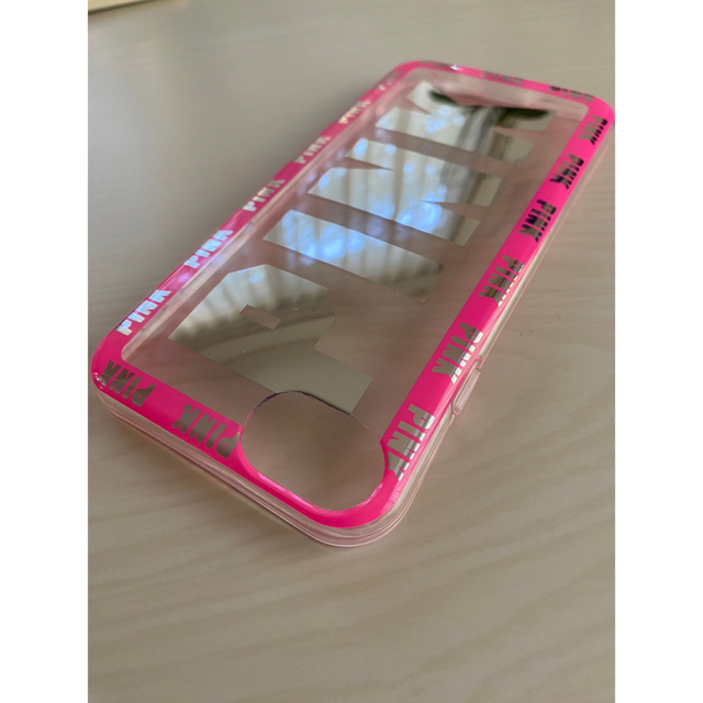 Victoria's Secret(ヴィクトリアズシークレット)の【新品】ヴィクトリアシークレット iPhone SE ケース pink 6s 7 スマホ/家電/カメラのスマホアクセサリー(iPhoneケース)の商品写真