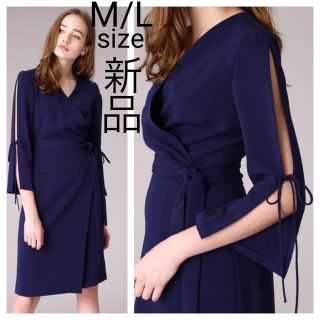 冬の華 新品 ダイアンフォンファステンバーグ スリットスリーブ