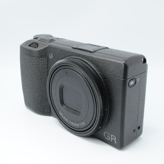 RICOH - ☆極美品☆リコー RICOH GR III 動作確認済みの通販 by RICOH - ☆極美品☆リコー RICOH GR III 動作確認済みの通販 by