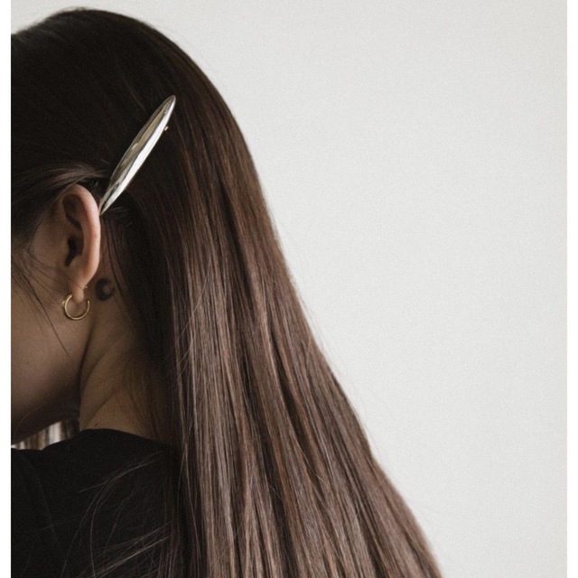 DEUXIEME CLASSE(ドゥーズィエムクラス)の【LETICIA/レチシア】バレッタ　シルバー　新品 レディースのヘアアクセサリー(バレッタ/ヘアクリップ)の商品写真