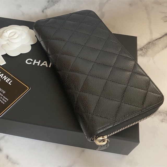 CHANEL(シャネル)の【美品☆付属品完備】CHANEL 長財布 キャビアスキン マトラッセ レディースのファッション小物(財布)の商品写真