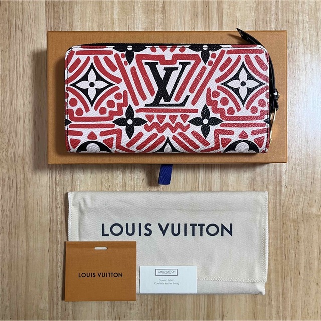 LOUIS VUITTON(ルイヴィトン)のLouis Vuitton ジッピーウォレット LVクラフティ 長財布 レディースのファッション小物(財布)の商品写真