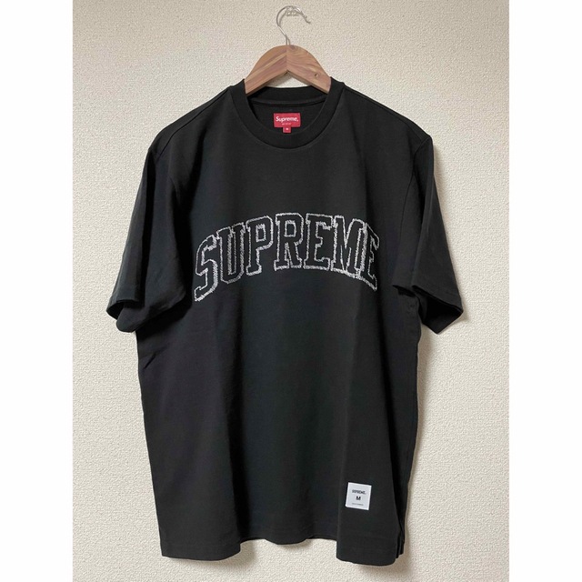 Supreme(シュプリーム)のsupreme sketch embroidered s/s top メンズのトップス(Tシャツ/カットソー(半袖/袖なし))の商品写真