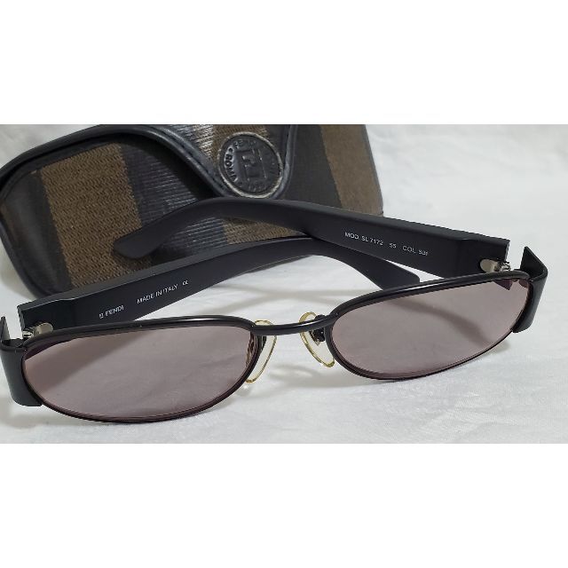 FENDI(フェンディ)の正規 フェンディ メタルコンビアイウェア黒 グラデーション レタリングロゴ 眼鏡 メンズのファッション小物(サングラス/メガネ)の商品写真