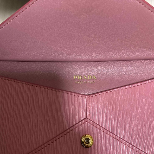 PRADA(プラダ)の【送料無料】新品PRADAマルチケース♡ レディースのファッション小物(財布)の商品写真