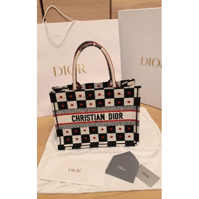 100%本物保証! Dior - Diorブックトーク新品未使用 アムール