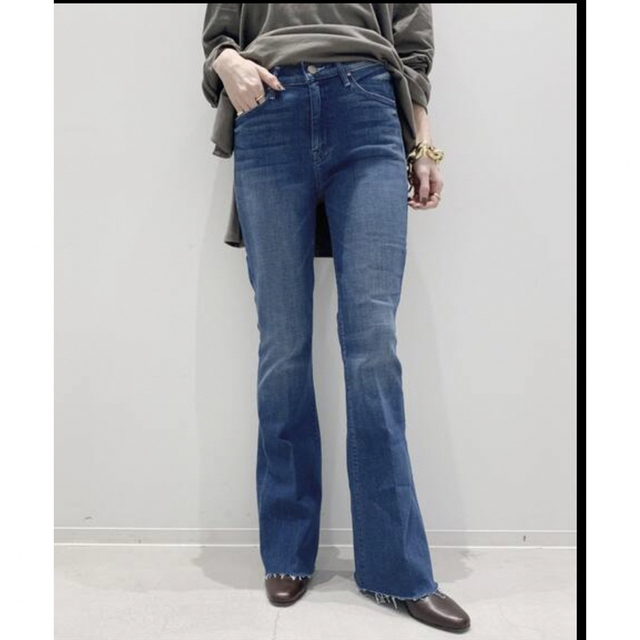 L'Appartement DEUXIEME CLASSE(アパルトモンドゥーズィエムクラス)の新品 L'Appartement MOTHER Flare DENIM 28 レディースのパンツ(デニム/ジーンズ)の商品写真