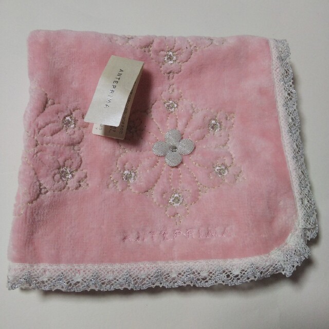 ANTEPRIMA(アンテプリマ)のANTEPRIMA ピンク 29×29 刺繍タオルハンカチ レディースのファッション小物(ハンカチ)の商品写真
