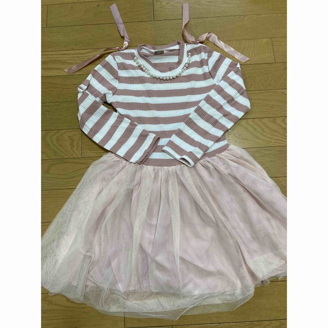 ワンピース　130 キッズ/ベビー/マタニティのキッズ服女の子用(90cm~)(ワンピース)の商品写真