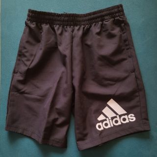 アディダス(adidas)の送料込🌟新品未使用🌟完売🌟adidas🌟黒🌟ハーフパンツ🌟ビッグロゴ(ウェア)