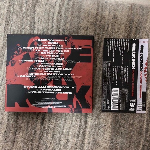 ONE OK ROCK(ワンオクロック)のLuxury Disease（初回生産限定盤）　ワンオク エンタメ/ホビーのCD(ポップス/ロック(邦楽))の商品写真