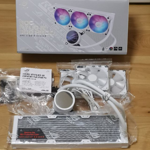 ROG RYUO III 360 ARGB WHITE EDITION