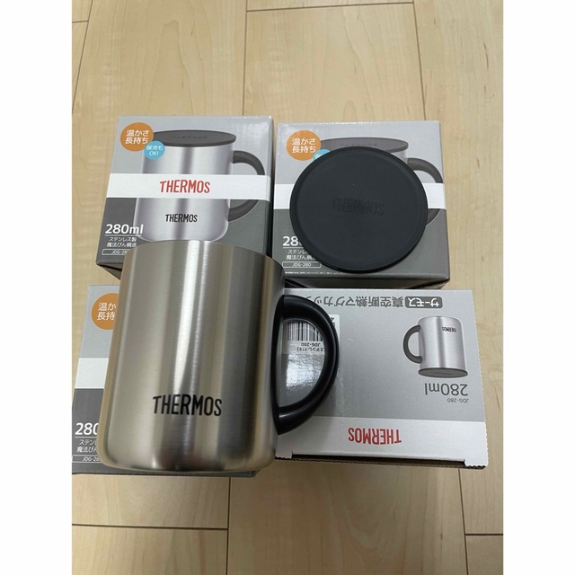 THERMOS(サーモス)の新品4個セット★サーモス 真空断熱マグカップ ステンレス フタ付き 280ml インテリア/住まい/日用品のキッチン/食器(タンブラー)の商品写真