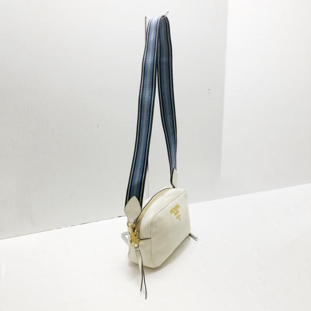 プラダ ショルダーバッグ - 白 レザー プラダ ショルダーバッグ - 白 レザー