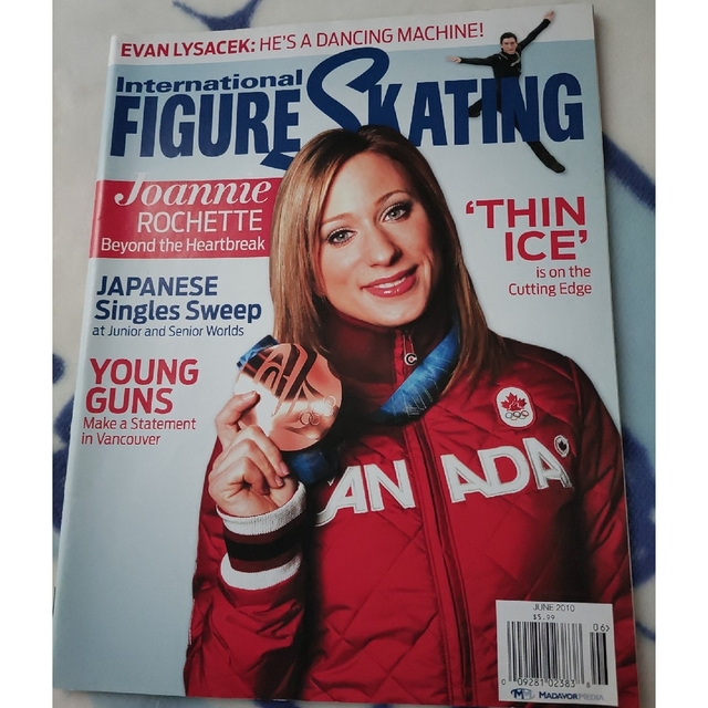 International FIGURE SKATING 5冊セット エンタメ/ホビーの本(趣味/スポーツ/実用)の商品写真