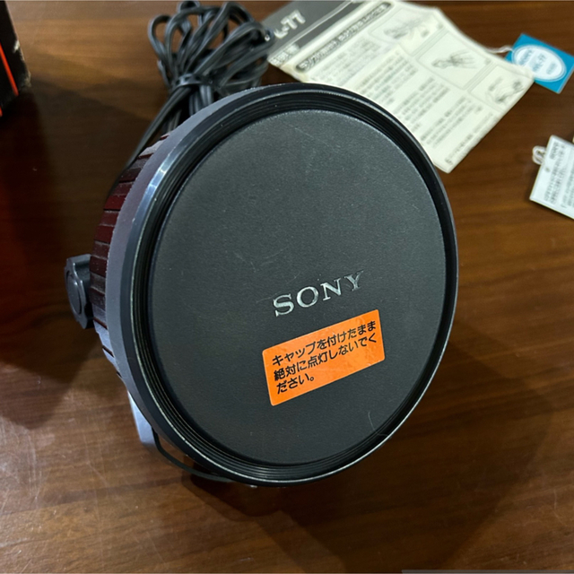 SONY(ソニー)のソニー　ビデオライト　HVL-77 スマホ/家電/カメラのカメラ(ストロボ/照明)の商品写真