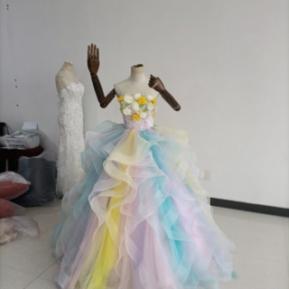 カラードレス レインボースカート ベアトップ 上質オーガンジー 3Dバラの花 結(ウェディングドレス)