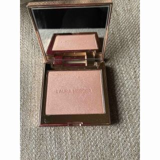 ローラメルシエ(laura mercier)のローラメルシエ  ローズグロウイルミネーター(フェイスカラー)