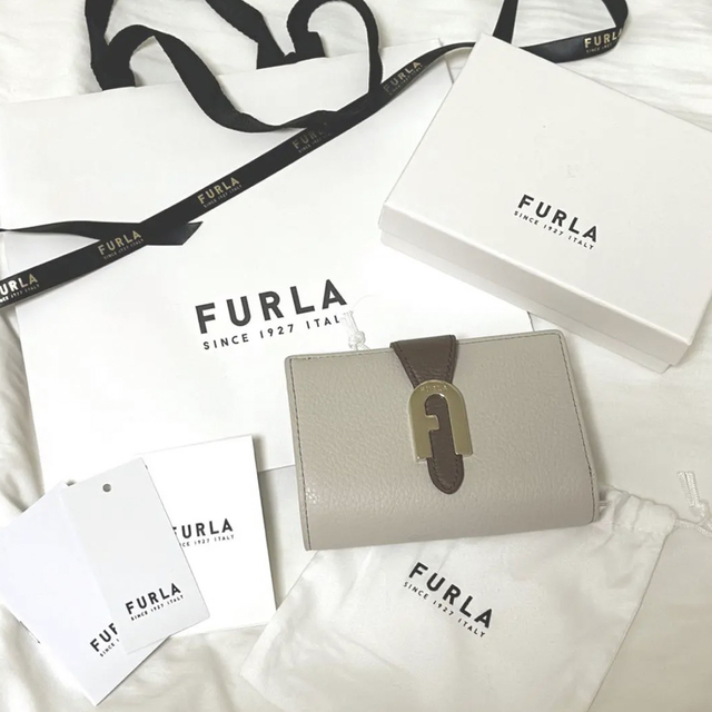 FURLA フルラ SOFIA GRAINY コンパクト財布 二つ折り 新品