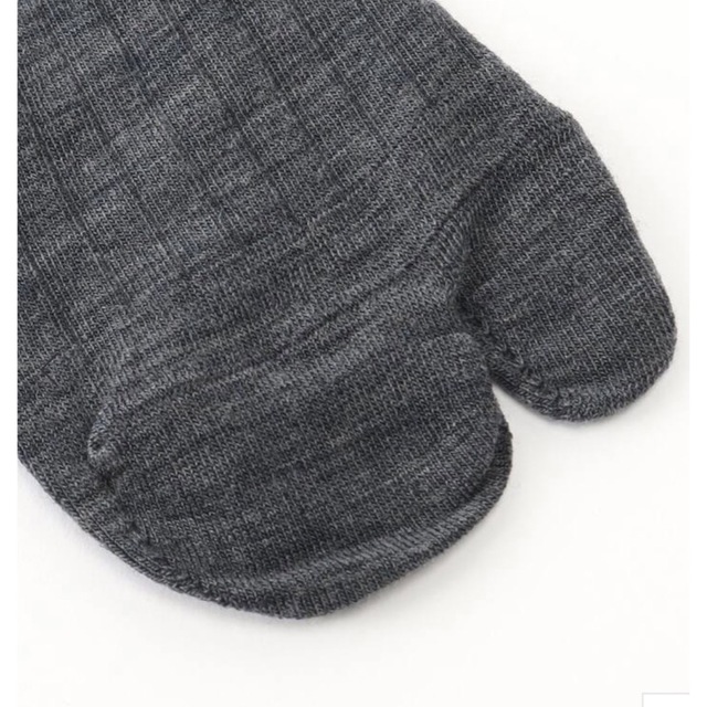 AP STUDIO(エーピーストゥディオ)の新品AP STUDIO ザ ロールデザインmerino hi rib socks レディースのレッグウェア(ソックス)の商品写真