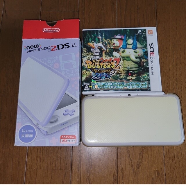 任天堂(ニンテンドウ)のNintendo ゲーム機本体 NEW ニンテンドー 2DS LL ホワイト/ラ エンタメ/ホビーのゲームソフト/ゲーム機本体(携帯用ゲーム機本体)の商品写真