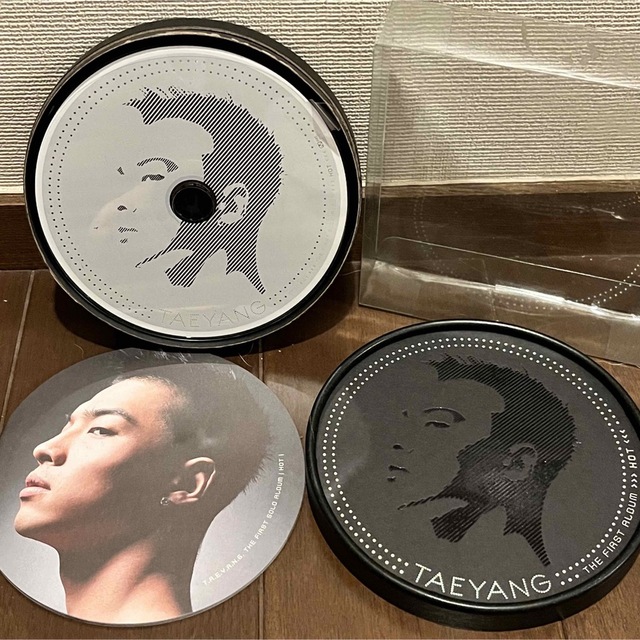 BIGBANG(ビッグバン)のTAEYANG 「CD＋DVDセット」【シール/カード付き】 エンタメ/ホビーのCD(K-POP/アジア)の商品写真