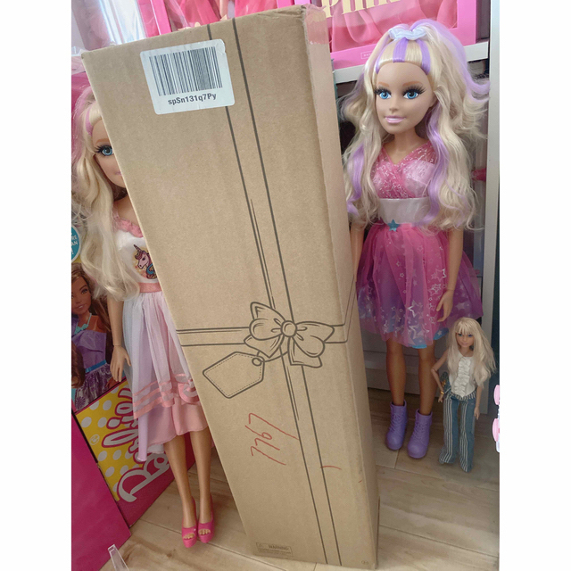 新品 Barbie バービー ビッグサイズ 日本未発売 28インチドール 新品 Barbie バービー ビッグサイズ 日本未発売 28インチドール