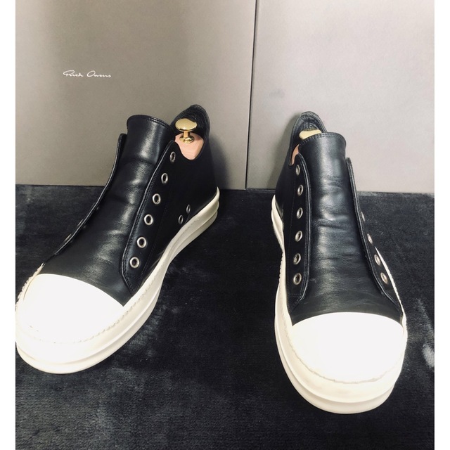 Rick Owens(リックオウエンス)のRick Owens ラモーンズ　low 41 メンズの靴/シューズ(スニーカー)の商品写真