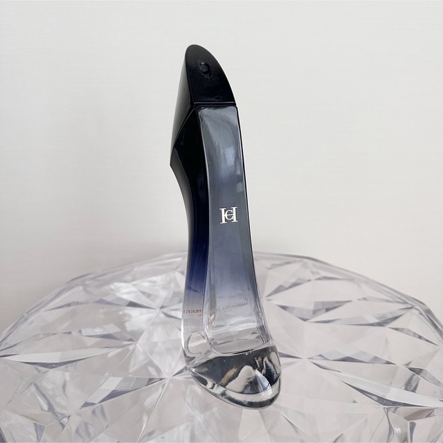 CAROLINA HERRERA 香水