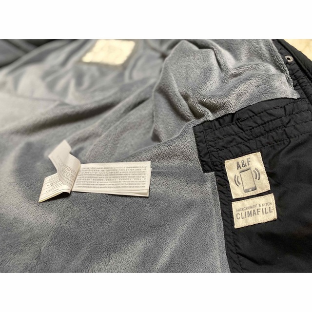 Abercrombie&Fitch(アバクロンビーアンドフィッチ)のアバクロダウン　Sサイズ　美品✨お値下げ レディースのジャケット/アウター(ダウンジャケット)の商品写真