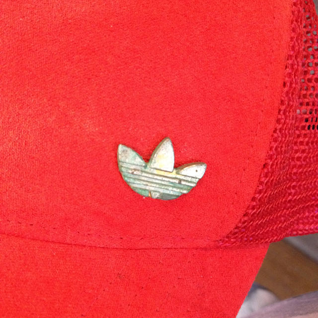 adidas(アディダス)のadidas メッシュキャップ♡値下げ♡ レディースの帽子(キャップ)の商品写真