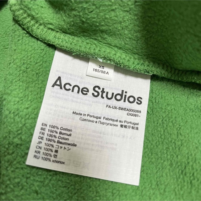 Acne Studios(アクネストゥディオズ)のAcneStudios オーバーサイズ フェイスロゴ トレーナー グラデーション レディースのトップス(トレーナー/スウェット)の商品写真