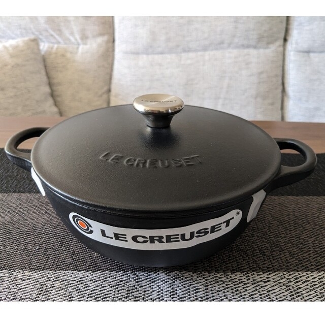 LE CREUSET(ルクルーゼ)の【値下げ】 ル・クルーゼ マルミット 18cm マットブラック 限定品 希少 インテリア/住まい/日用品のキッチン/食器(鍋/フライパン)の商品写真