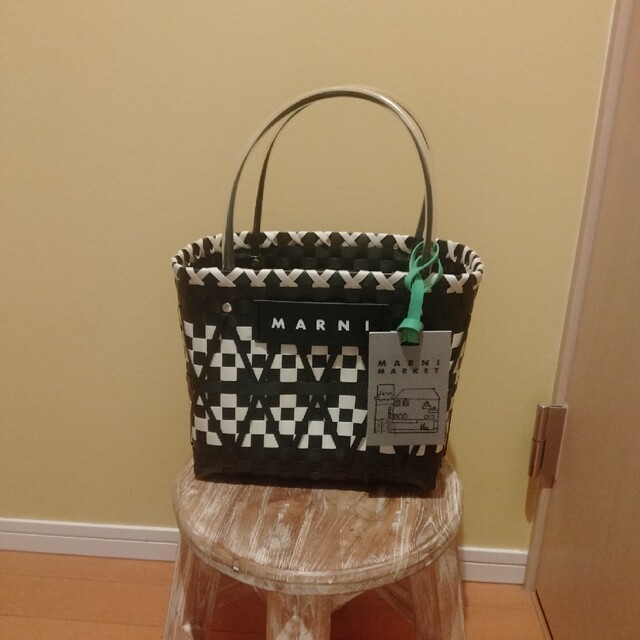 マルニフラワーカフェMARNIカゴバッグトート 注目 transitionenergies.fr