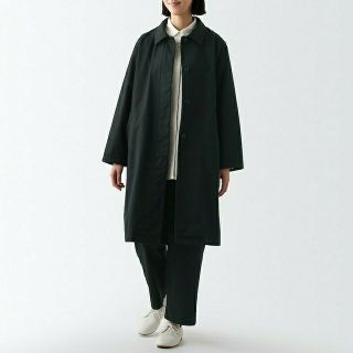 ムジルシリョウヒン(MUJI (無印良品))の≪新品≫ 無印良品 木の実から作ったカポック混 ステンカラーコート／黒／XL(ロングコート)