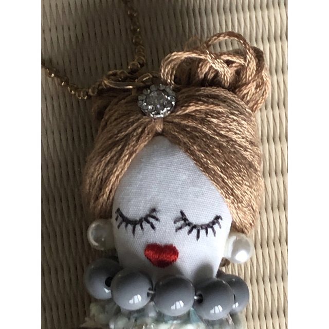 バッグチャーム キーホルダー 人形 ドールチャーム エレガント  ハンドメイドのファッション小物(バッグチャーム)の商品写真